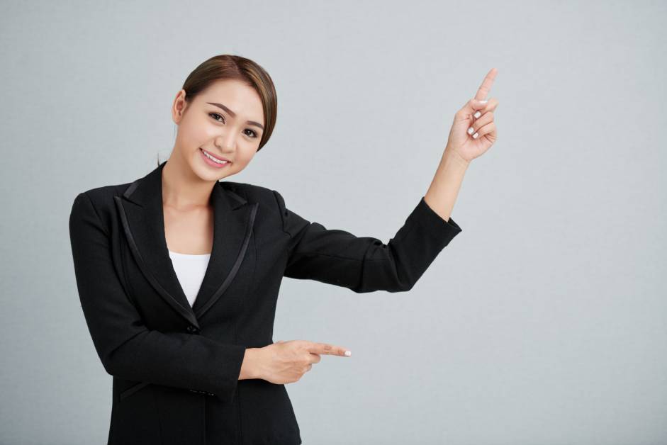 本地擔保有限公司，幾時要交 週年申報